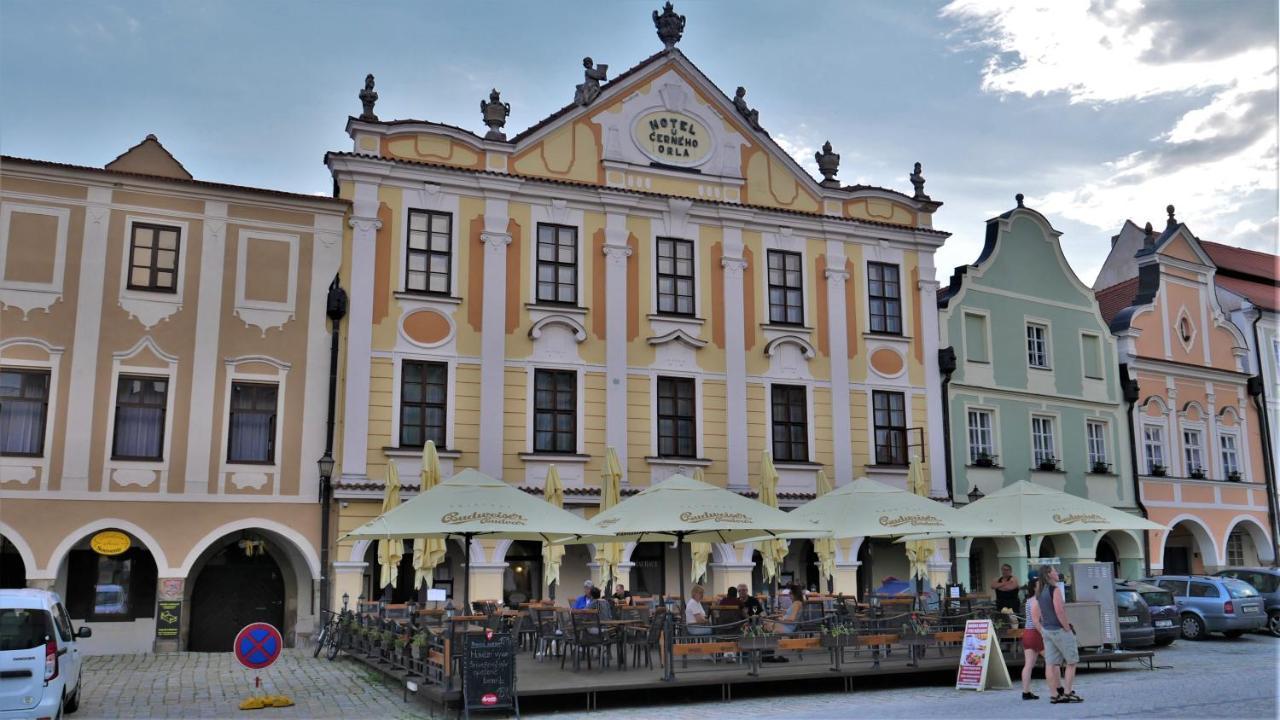 Hotel U Cerneho Orla Telč Exterior foto