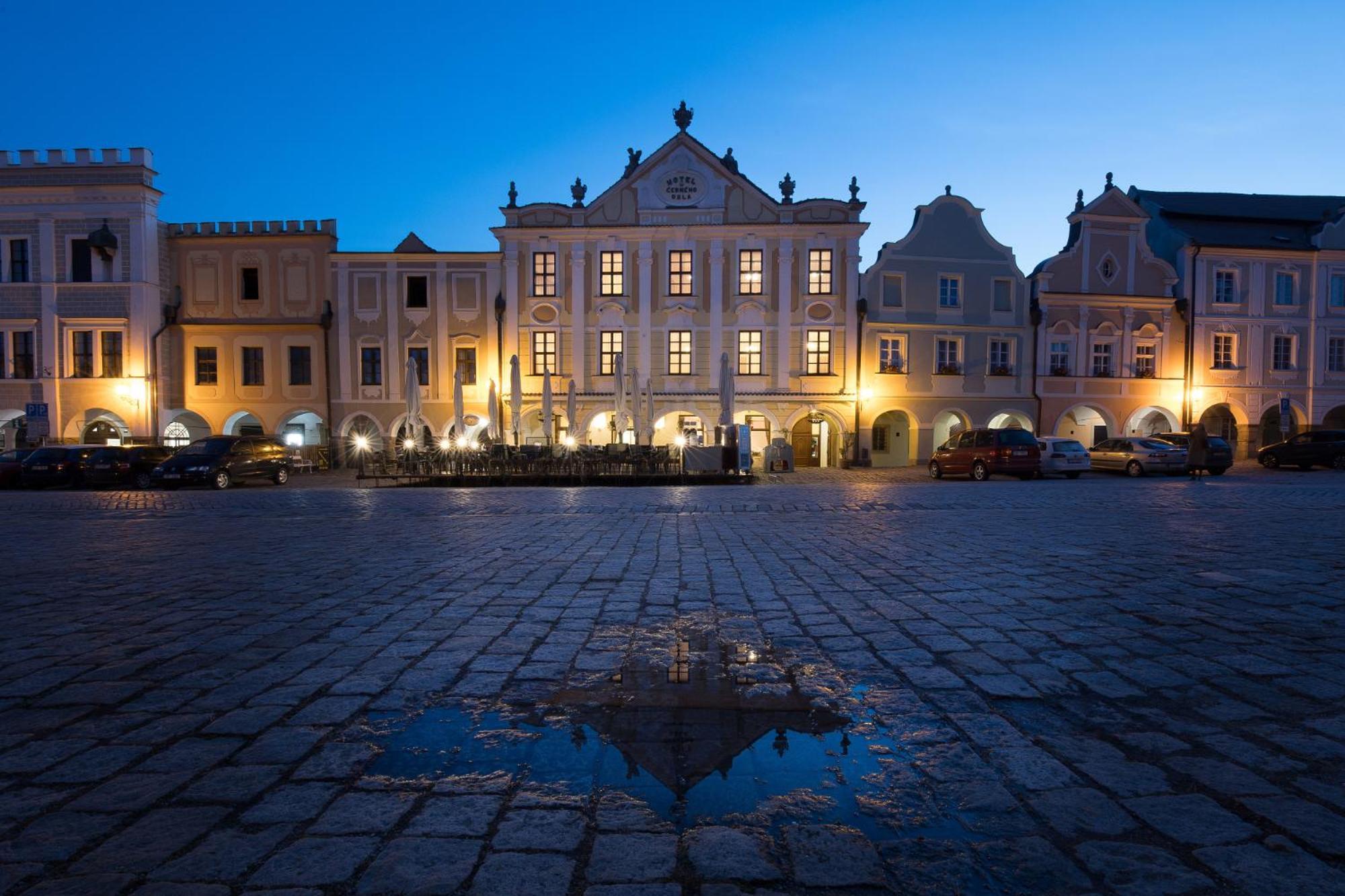 Hotel U Cerneho Orla Telč Exterior foto