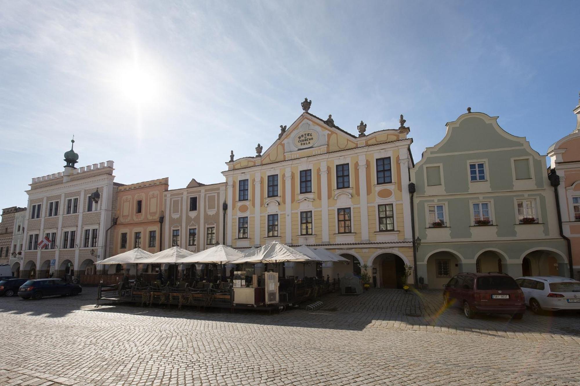Hotel U Cerneho Orla Telč Exterior foto